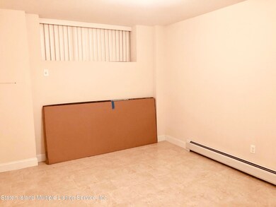 17 Malibu Ct unit Bsmt, Staten Island, NY 10309 - photo 7
