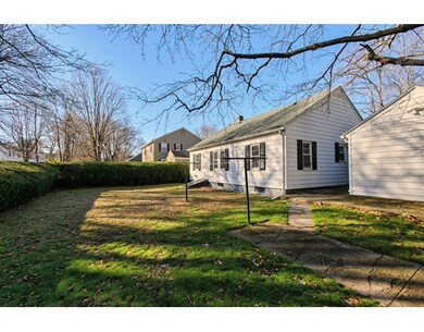 42 Chickering Rd, Lawrence, MA 01843 - photo 4