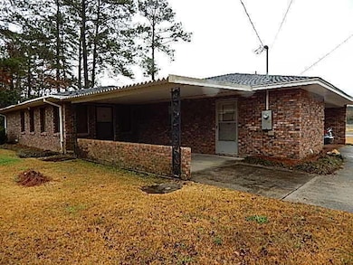 901 Broad St, Columbia, MS 39429 - photo 2