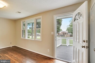 17360 Wilson St, Dumfries, VA 22026 - photo 5