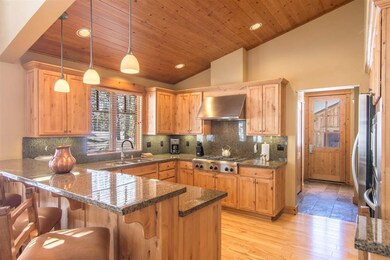 12423 Lookout Loop unit F15-34, Truckee, CA 96161 - photo 5