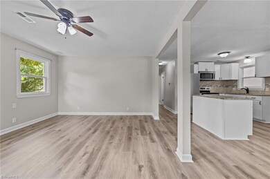 OPEN GREAT ROOM AND OPEN CONCEPT