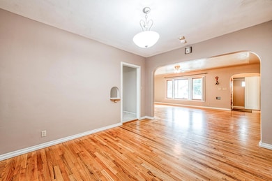 542 W Harvard Ave, Fresno, CA 93705 - photo 5