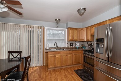 3607 Wellington Ct, Hazel Crest, IL 60429 - photo 6