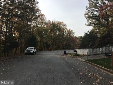 211 Pepper Tree Ln, Stafford, VA 22554 - photo 4