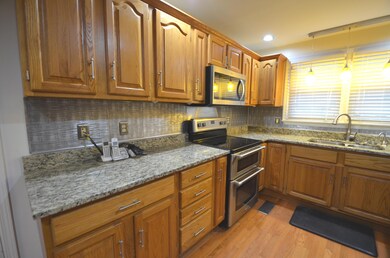 126 W Main St, Harrodsburg, KY 40330 - photo 5