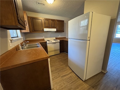 514, 516, 518, 520 N Betty jo Dr, Fayetteville, AR 72701 - photo 3