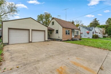 2031 24th St NE, Canton, OH 44705 - photo 4