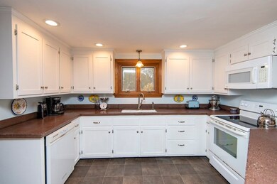 3 Millett St, Woburn, MA 01801 - photo 5