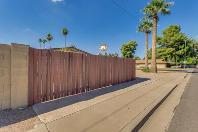 East RV Gate