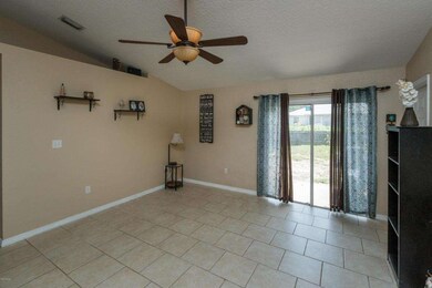 Family Room (4) (2)