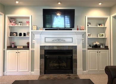 29471 Valley View Dr, Wickliffe, OH 44092 - photo 4