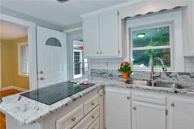 45 Oberlin Dr, Warwick, RI 02886 - photo 4