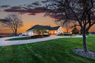 5695 Whalen Rd, Fitchburg, WI 53575 - photo 4