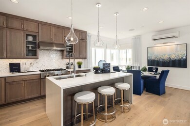 Photos of the Kinney model home for illustration purposes only & are not of the Kinney available for purchase. Home selections will vary.