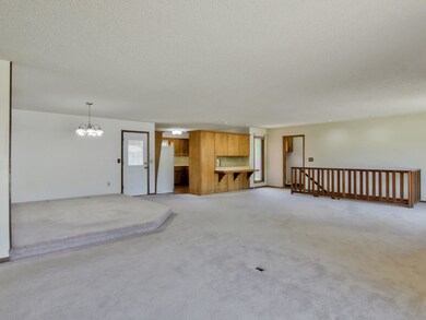 1406 N Caddy Ct, Wichita, KS 67212 - photo 3