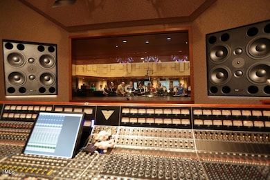 Manifold Control Room