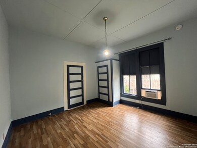 213 Cadwallader St unit 2, San Antonio, TX 78212 - photo 7