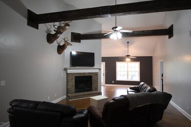 check out those beams