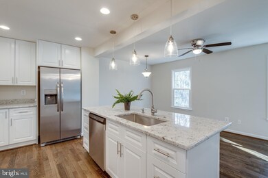 2457 Alsop Ct, Reston, VA 20191 - photo 6