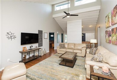 1725 NW 100th Place, Clive, IA 50325 - photo 5