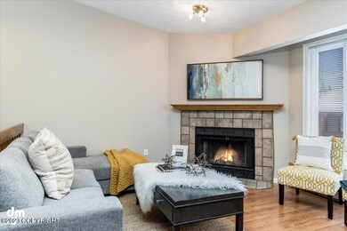 05-Living Room_ELI04097-Edit