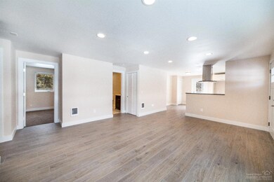 596 NE 12th St, Bend, OR 97701 - photo 5