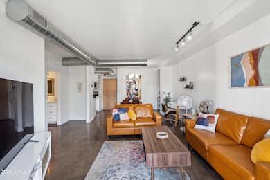 Embassy Condominiums unit 208, Phoenix, AZ 85003 - photo 6