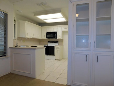 6816 Frankford Ave, Lubbock, TX 79424 - photo 5