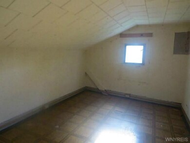 Exterior Front Upstairs bedroom #1