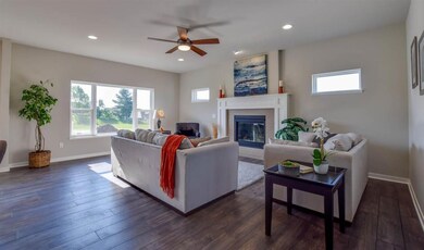 334 Langeland St, Oregon, WI 53575 - photo 3