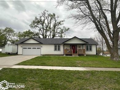 1010 W Washington St, Centerville, IA 52544 - photo 3