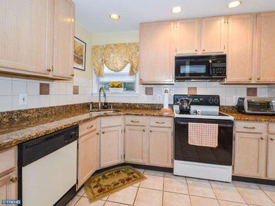 113 Larkspur Ct, Chalfont, PA 18914 - photo 2