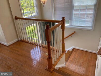 16446 Steerage Cir, Woodbridge, VA 22191 - photo 6