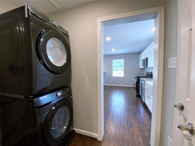 1139 Walling St, Houston, TX 77009 - photo 7