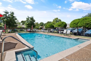 Community Swimming Pool & Clubhouse