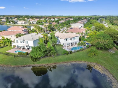 9137 Delemar Ct, Wellington, FL 33414 - photo 5