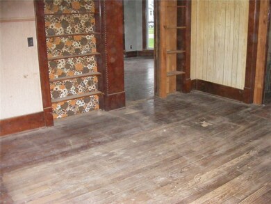 101 E North St St, Shumway, IL 62461 - photo 3