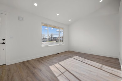 4976 W Wood Spring Dr, West Jordan, UT 84081 - photo 3