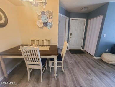 Entry to Dining