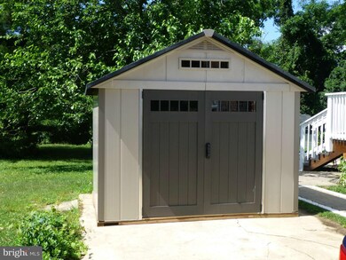 5619 Greenleaf Rd, Cheverly, MD 20785 - photo 5