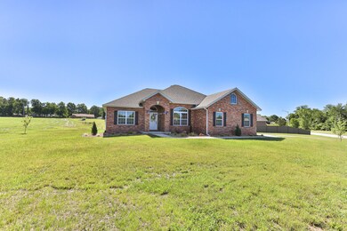 2000 Mesa Dr, Bolivar, MO 65613 - photo 2