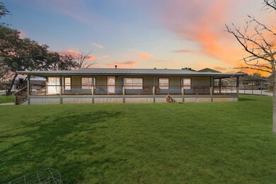 165 Mari-B Dr E unit 7, Center Point, TX 78010 - photo 4