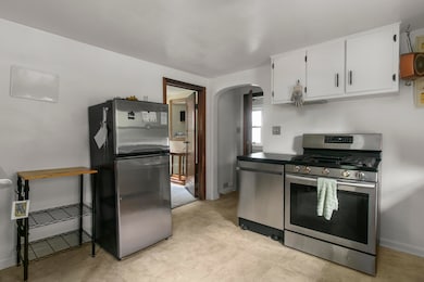 1063 Harding St NW, Grand Rapids, MI 49544 - photo 4