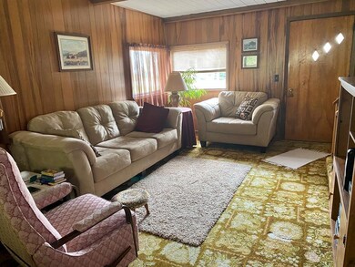 325 N Adams St, Loudonville, OH 44842 - photo 2