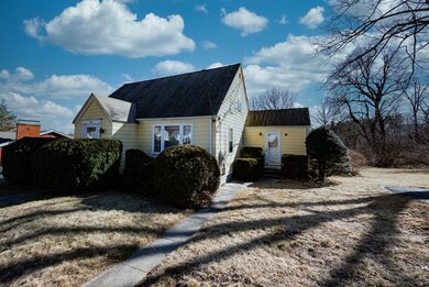 93 Ararat St, Worcester, MA 01606 - photo 2