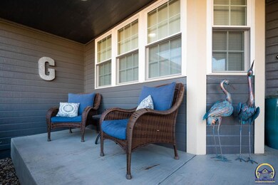 3439 SW 47th Ct, Topeka, KS 66610 - photo 2