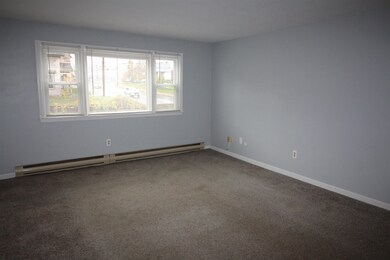 73 E Broadway unit G, Derry, NH 03038 - photo 2