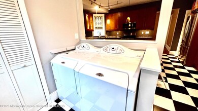 30 Chestnut St unit 30, Red Bank, NJ 07701 - photo 7