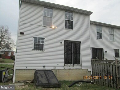 6702 Seat Pleasant Dr, Capitol Heights, MD 20743 - photo 3